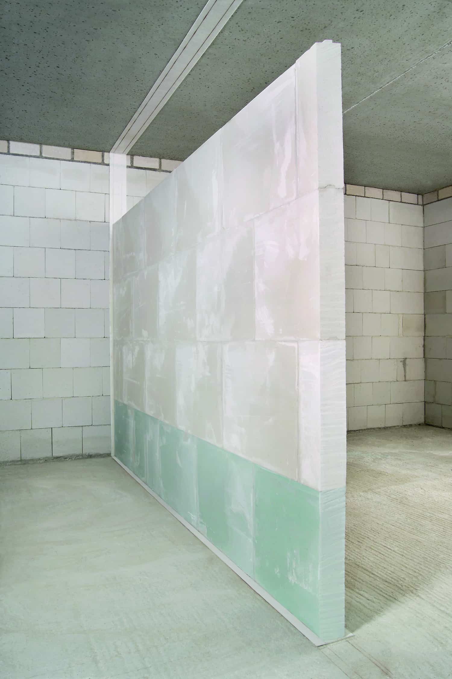 Dry wall